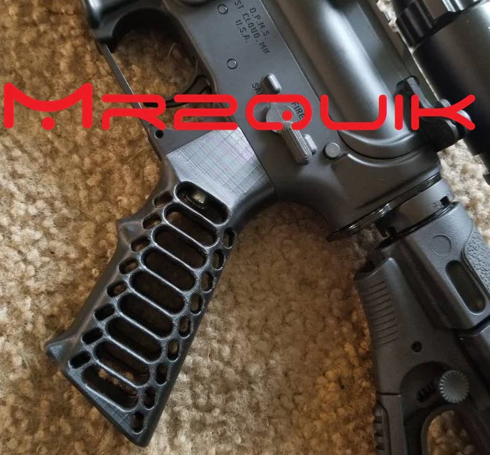 FlatSlot AR-15 Grip — image 2